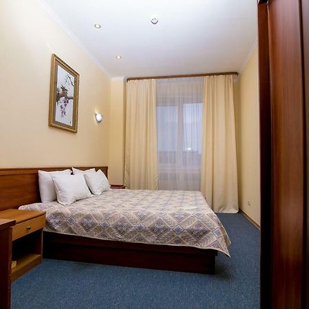 Sun Light Hotel Charkiw Exterior foto