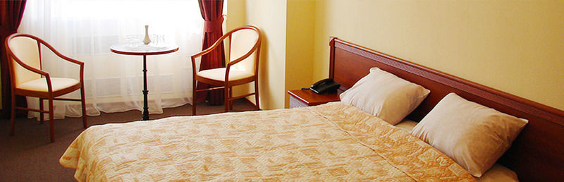 Sun Light Hotel Charkiw Exterior foto
