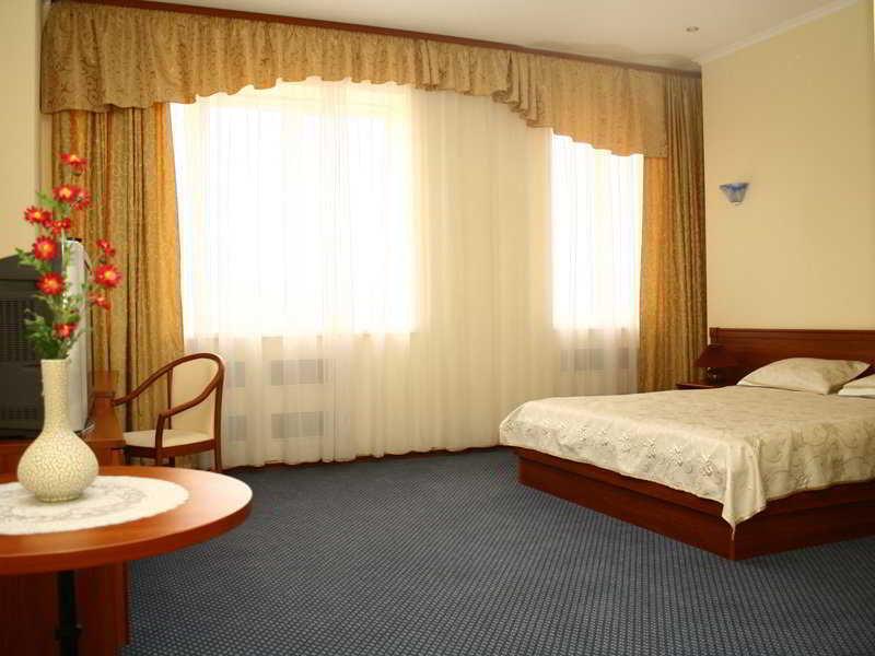 Sun Light Hotel Charkiw Exterior foto