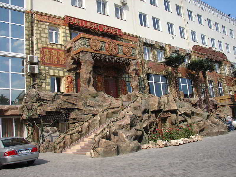 Sun Light Hotel Charkiw Exterior foto