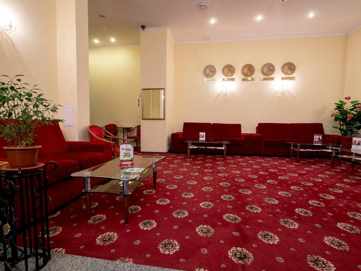 Sun Light Hotel Charkiw Exterior foto