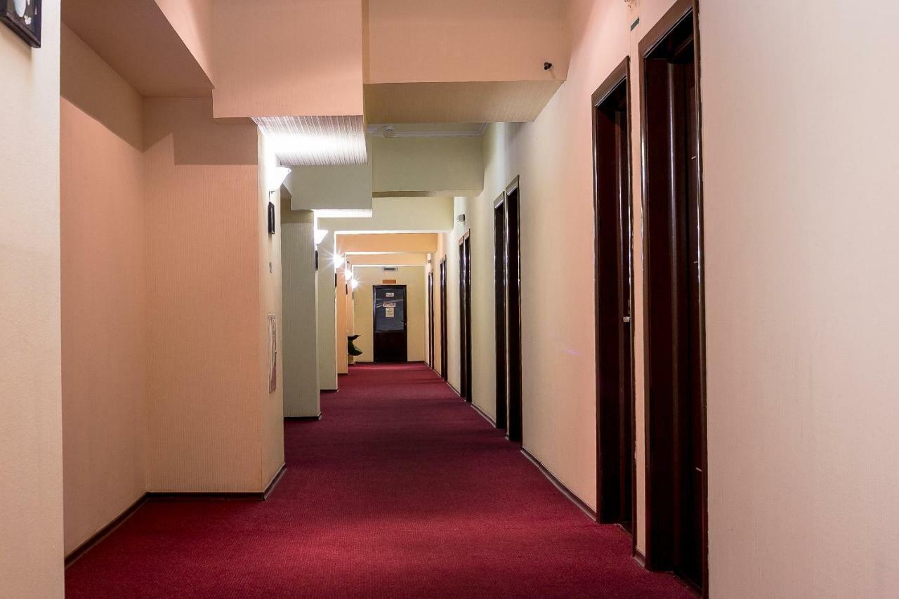 Sun Light Hotel Charkiw Exterior foto